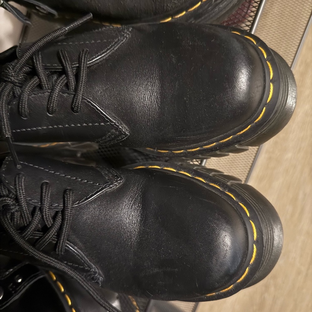 Dr. Martens AUDRICK NAPPA LEATHER PLATFORM SHOES - Picture 2 of 5